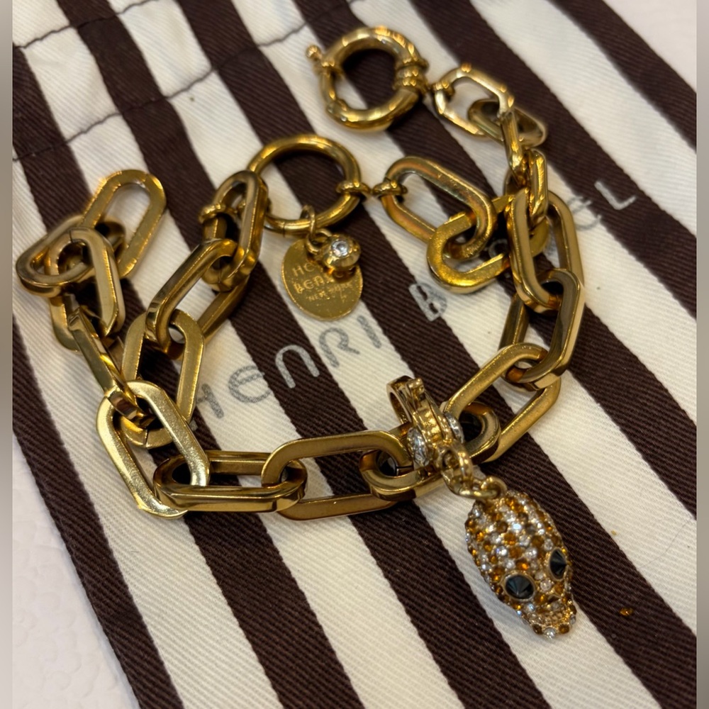 RARE EUC HENRI BENDEL SKULL BRACELET GOLD TONED CHUNKY CHAIN CRYSTAL SKULL CHARM - Picture 4 of 11